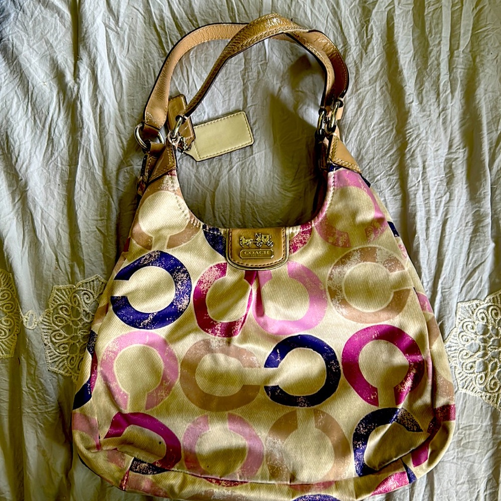 Very much used coach purse.
